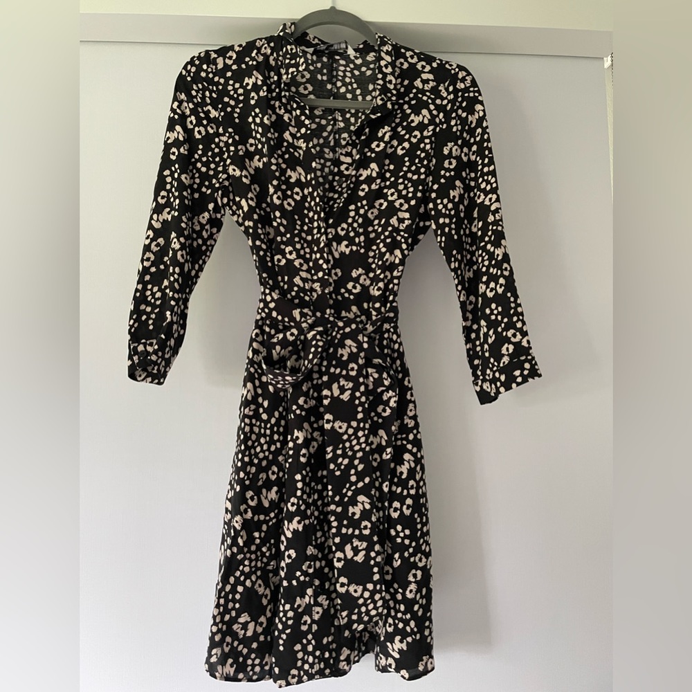 New Zara dress - Picture 2 of 5